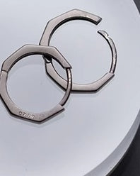 S925 Silver Octagon Ear Clip Black