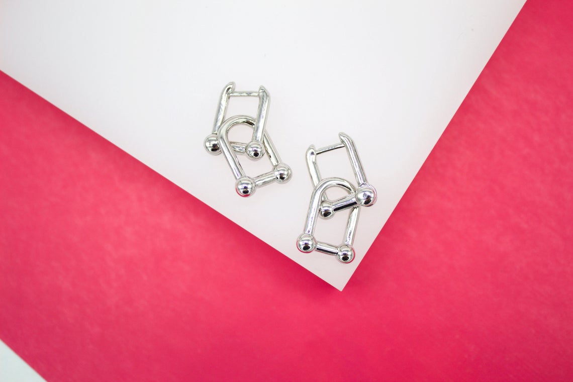 18K Gold Filled Designed Dangle Link Earring Huggies (K227)