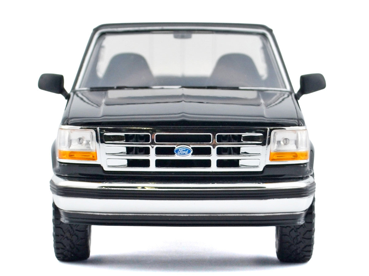 1993 Ford F-150 XLT Pickup Truck Black "Timeless Legends" Series 1/24 Diecast Model Car by Motormax