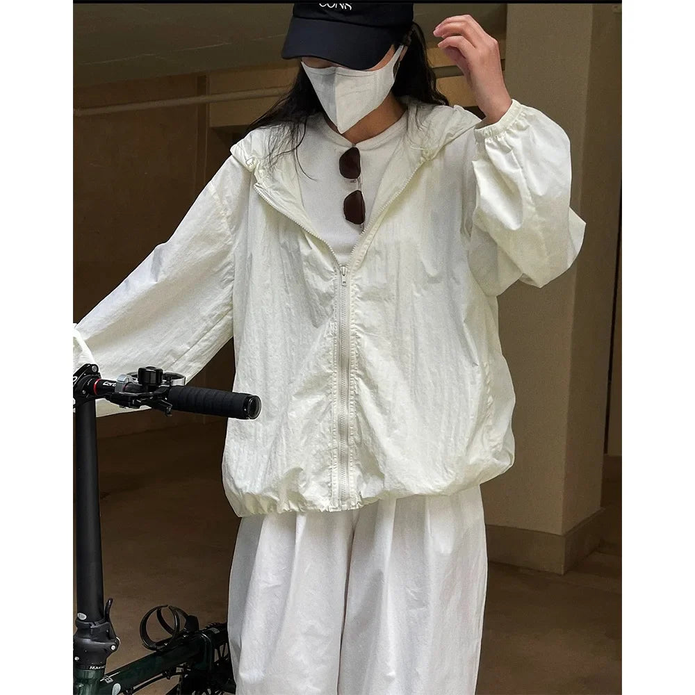 HanOrange 2026 Summer Light Transparent Hooded Zipper Sunscreen Jacket Women Loose Silhouette Thin Long Sleeve Jacket Female'