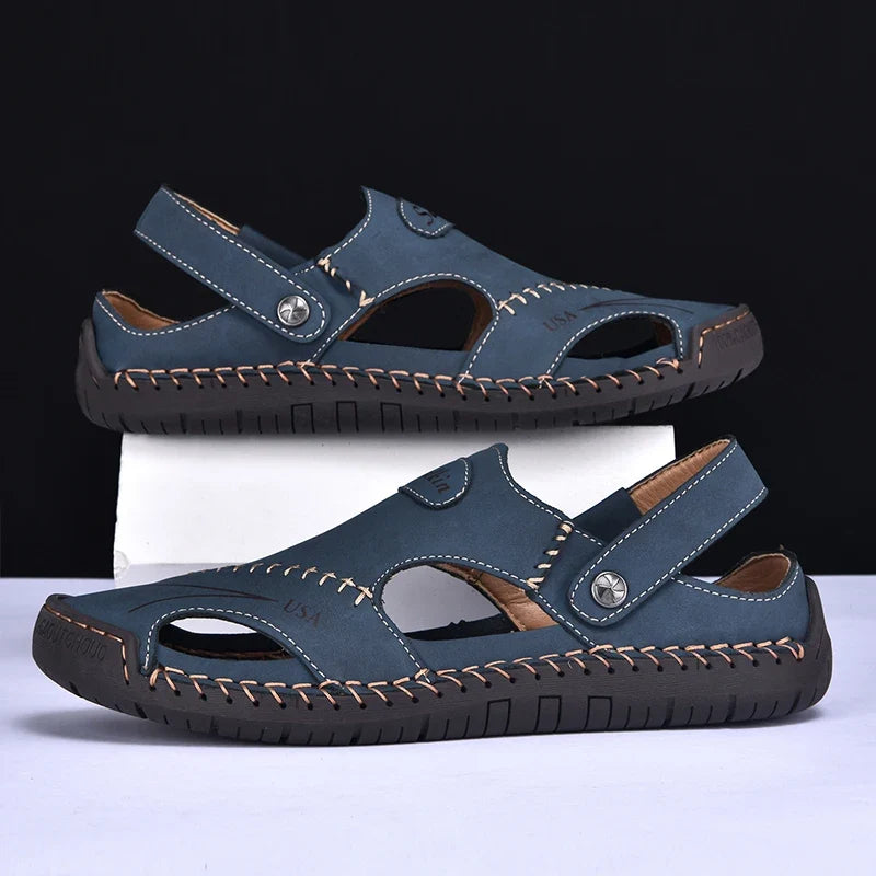 New Handmade Summer Sandals Men Breathable Leather Shoes Man Outdoor Men Sandals Antiskid Beach Sandals Hollow Shoes Fashion