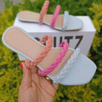 Flat Woven Hollow Slippers Women's Plus Size Color Matching Beach Sandals