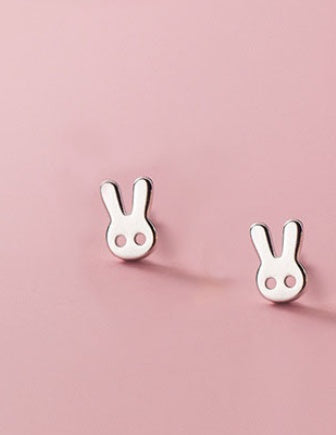 S925 Cute Rabbit Asymmetric White Earrings