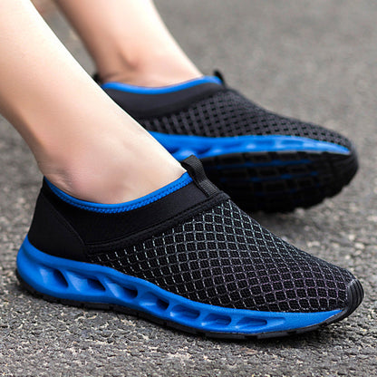 Men's Lightweight Mesh Slip-On Running Shoes