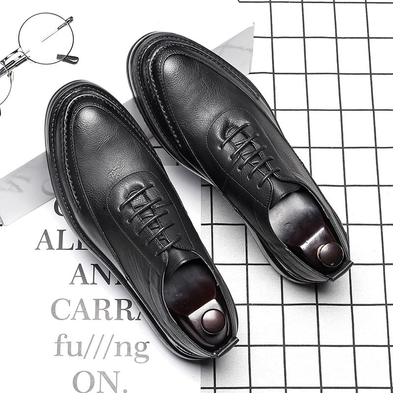Round toe lace-up patent leather shoes