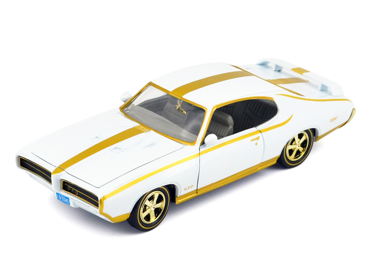 1969 Pontiac GTO Judge White Metallic with Gold Stripes "Luxe Legends" Series 1/24 Diecast Model Car by Motormax