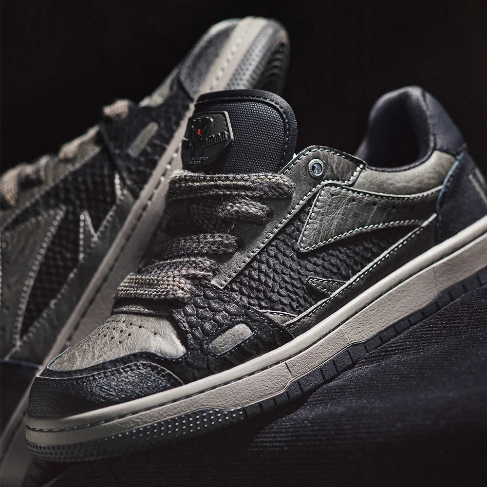 Maden Casual Snake Year Black Mamba Men's Sneakers Low-Top Flat Sole Versatile Black Shoes for Spring Autumn Skateboarding Shoes