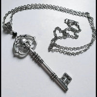 Trendy European and American Gothic Dark Skeleton Lovers Key Necklace Personalized Gift Creative Collar