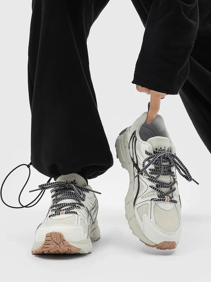 High Quality New Sneakers Men Women Fashion Casual Shoes with Neutral Anti Slip Anti Odor Performance Hot Selling Retro Run Shoe