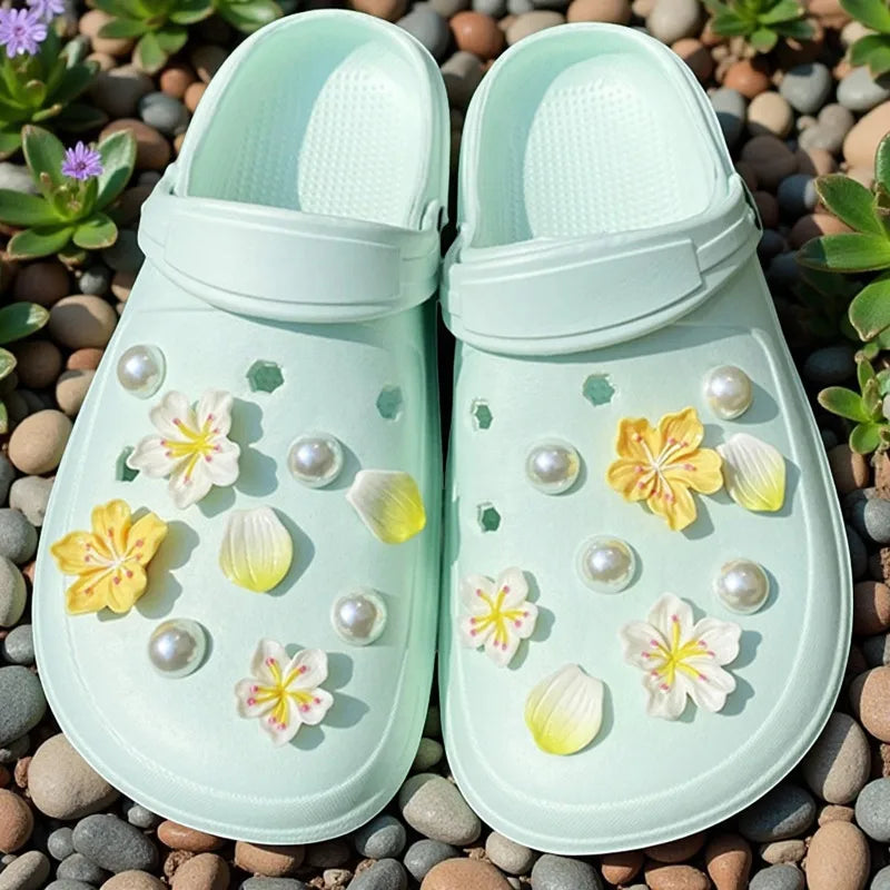 Hot Fashion Shoe Charms for Creative Branches and Flowers Clogs Shoe Buckle Cute Shoe Accessories Decoration for Girls Gift