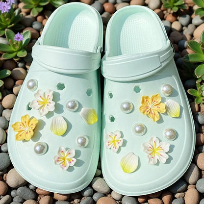 Hot Fashion Shoe Charms for Creative Branches and Flowers Clogs Shoe Buckle Cute Shoe Accessories Decoration for Girls Gift