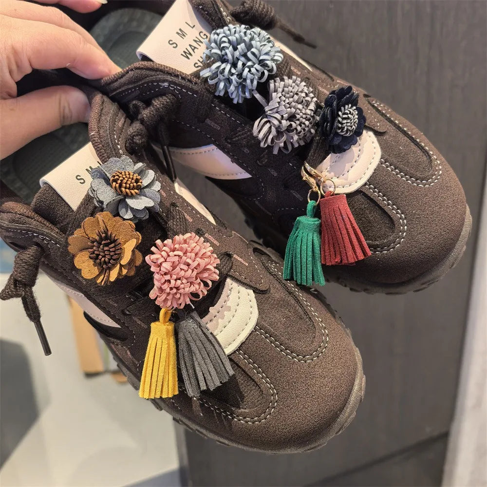 1Pcs Autumn Winter Maillard Tassel Pendant Shoe Charms Leather Flower Shoelace Buckle Sports Shoe Decoration Accessory Buckle