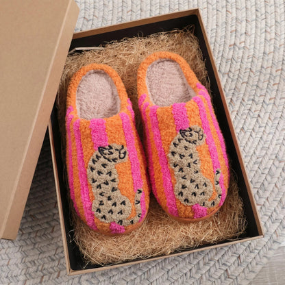 Ins-Style Cute Color-Block Embroidered Winter New Striped Leopard Print Plush Slippers for Women, Indoor Non-Slip Warm Plush Shoes, a Top Choice for Holiday Gifts