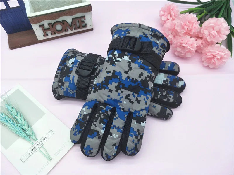 Kids Winter Gloves for Boys Girls 8-12 Years Old Fleece Lined Warm Thick Camouflage Ski Cycling Design Mittens Accessories
