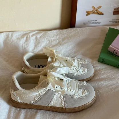 Women's Sneakers Luxury Brand Casual Shoes Light Comfortable Walking Shoes for Women Lace Up Flats Fashion Designer Ladies Shoes