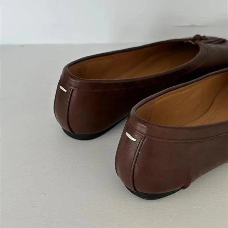 Split Toe Women Ballet Flats Fashion Tabi Shoes Casual Slip-on Loafers Ladies Pleated Leather Espadrilles Zapatillas Mujer