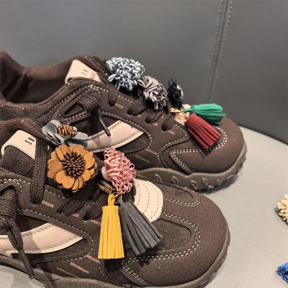 1Pcs Autumn Winter Maillard Tassel Pendant Shoe Charms Leather Flower Shoelace Buckle Sports Shoe Decoration Accessory Buckle