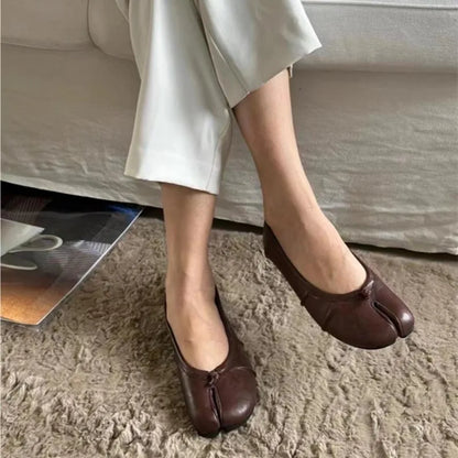 Split Toe Women Ballet Flats Fashion Tabi Shoes Casual Slip-on Loafers Ladies Pleated Leather Espadrilles Zapatillas Mujer