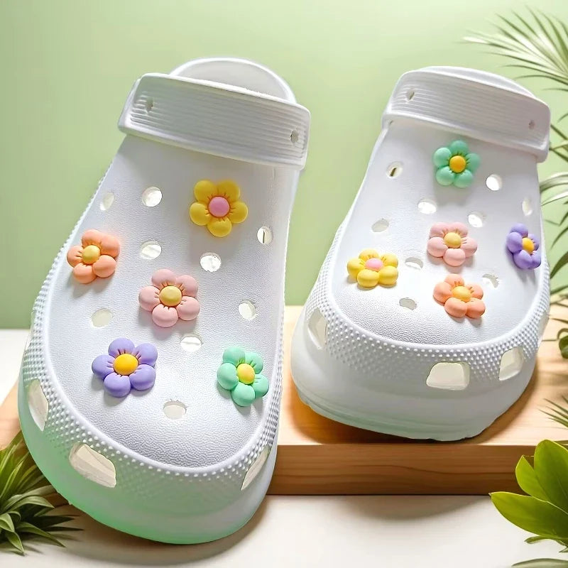 10PCS Fashion Shoe Charms Set Accessories Hole Shoe Buckle 5 Petal Flower DIY 3D Shoes Decorations for Bogg Bag Gift
