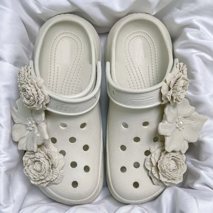 2025 Fashion Shoe Charms Set Accessories Hole Shoe Buckle DIY New Style Bouquet Bone White 3D Flower Shoes Decorations
