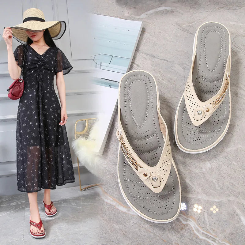 2023 Women's Slippers Summer New Fashion Metal Button Slides Shoes Wedge Beach Sandals Women Outside Platform Leisure Flip Flops