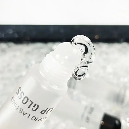 Hydrating 18ml Lip Gloss Moisturizing Lip Oil for Plump, Glossy Lips, Lightens Fine Lines, Suitable for All Skin Types Makeup