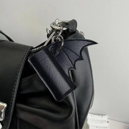 R2LE Gothic Bat Design Keychain Attachment Smooth Surfaces Protective Sleeve Keyring For Everyday Use
