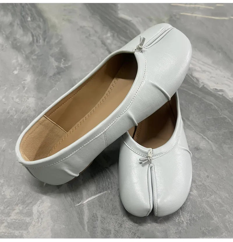 Split Toe Women Ballet Flats Fashion Tabi Shoes Casual Slip-on Loafers Ladies Pleated Leather Espadrilles Zapatillas Mujer