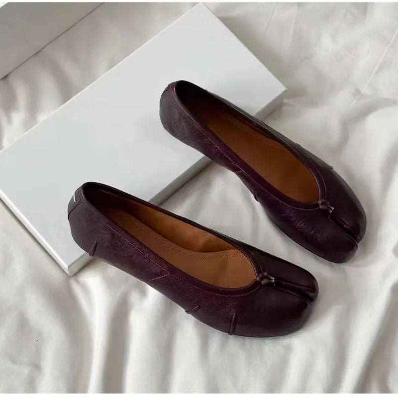 Split Toe Women Ballet Flats Fashion Tabi Shoes Casual Slip-on Loafers Ladies Pleated Leather Espadrilles Zapatillas Mujer