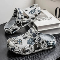 Casual Clogs Men 2026 New Trendy Summer Beach Sandals for Men Thick-bottom EVA Garden Shoes Closed-toe Fashion Slippers for Men
