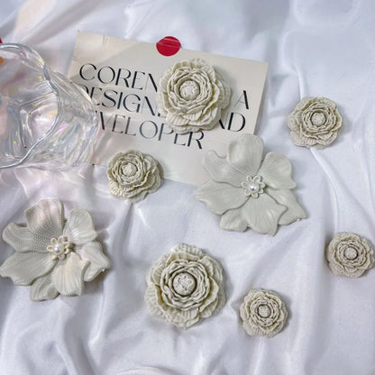 2025 Fashion Shoe Charms Set Accessories Hole Shoe Buckle DIY New Style Bouquet Bone White 3D Flower Shoes Decorations