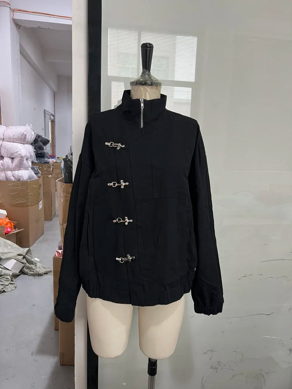 2026 Single Breasted Buckle Zipper Design Versatile Jacket Lady Trendy Elegant Tops Spring Loose Casual Stand Collar Street Coat