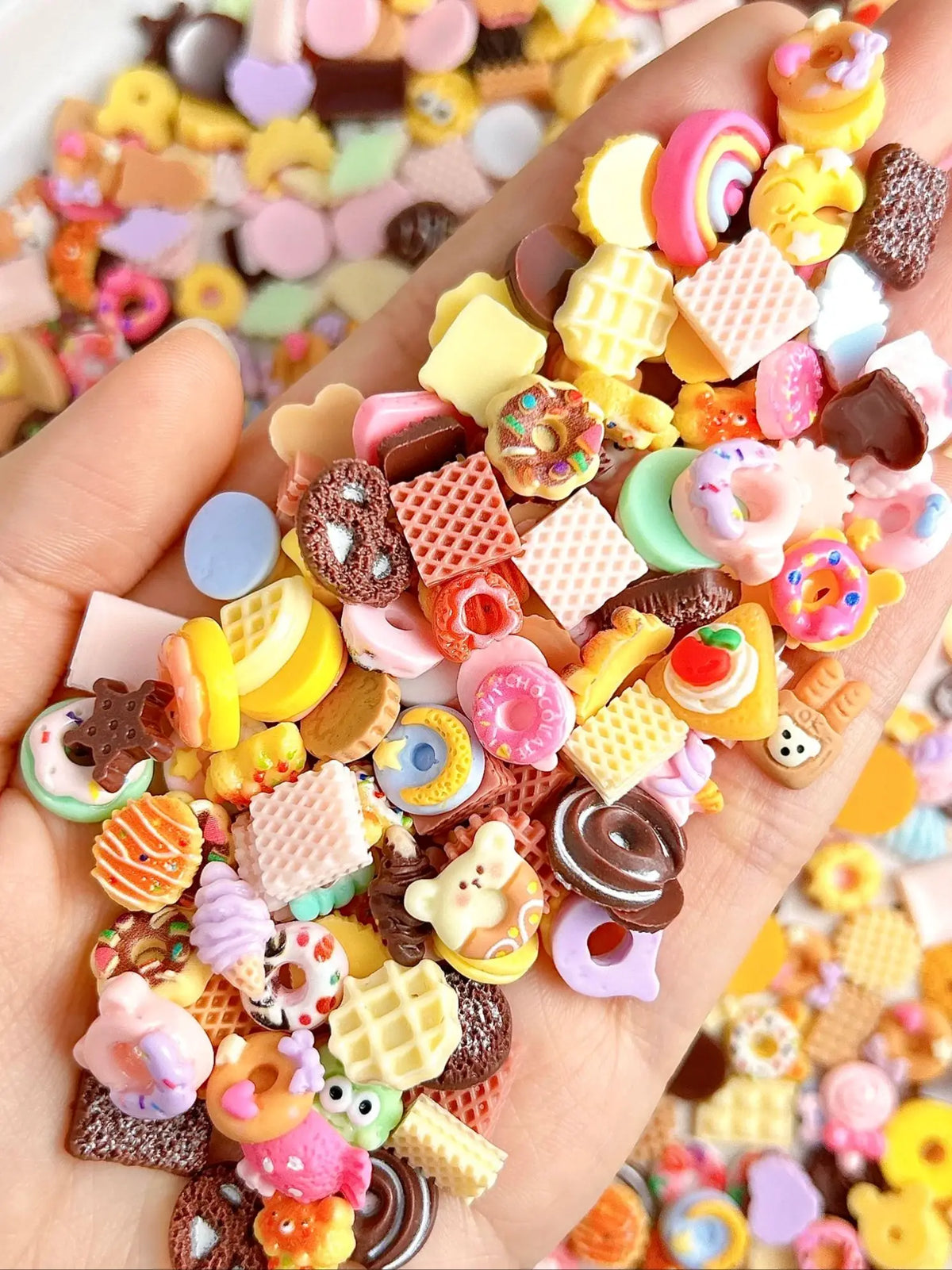 50PCS Cartoon Resin Nail Charms Simulated Biscuits Bear Croissant Donuts Cake Mix Design Creative Painted DIY Nail Art