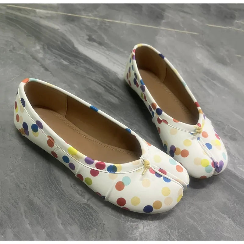 Split Toe Women Ballet Flats Fashion Tabi Shoes Casual Slip-on Loafers Ladies Pleated Leather Espadrilles Zapatillas Mujer