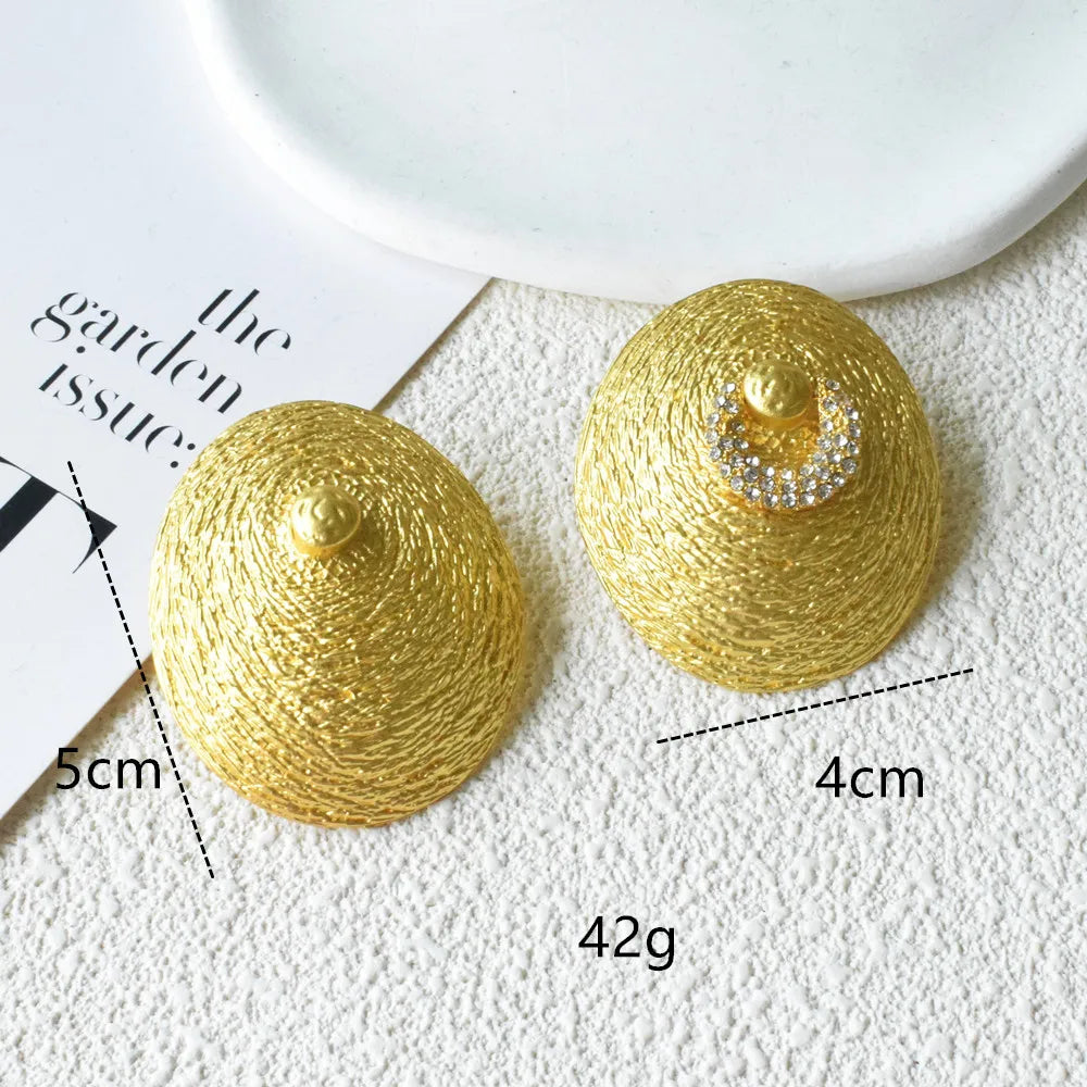 Baroque Style Metal Alloy Plated Oval Shaped Dangle Earrings For Women  Jewelry Fashion Show Statement Earrings Accessories