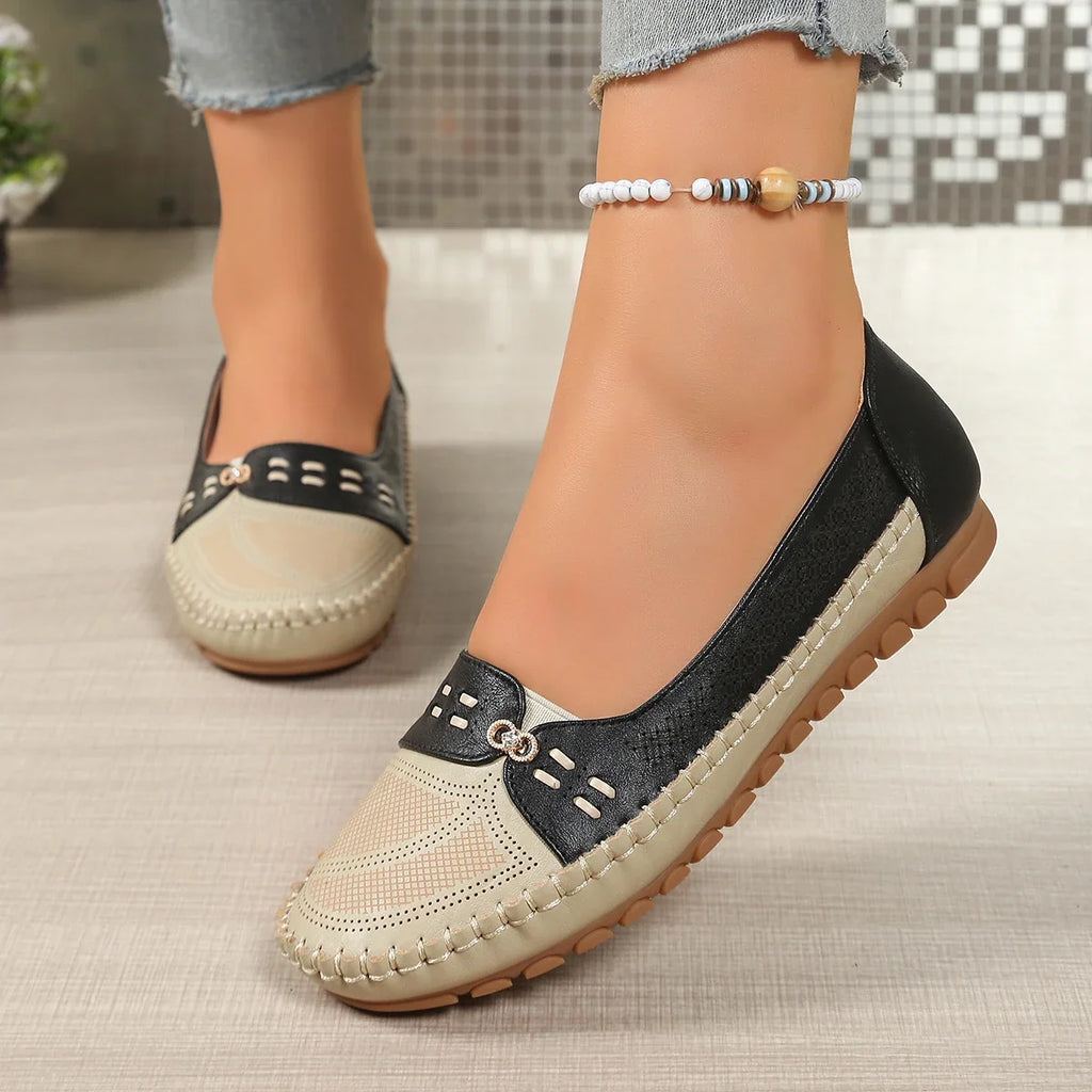 goreyodoly Women Slip On Loafers Wide Fit Comfortable Flats Lightweight Breathable Colorblock Shoes Chain Detail Durable Rubber