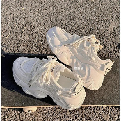 Dad Shoes Women's 2026 Spring/Summer New Popular Thick soled Sponge Cake Shoes White Shoes Casual Sports Flat Shoes