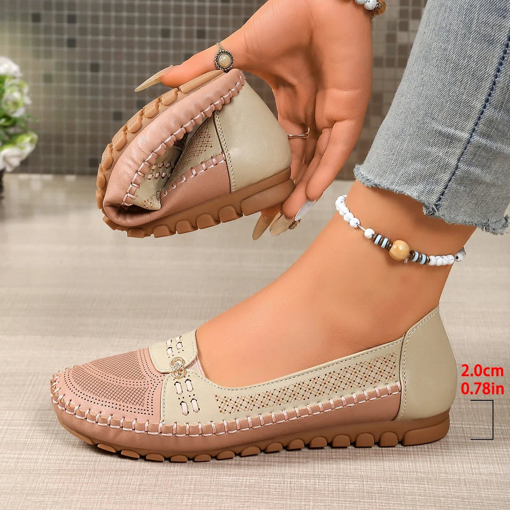 goreyodoly Women Slip On Loafers Wide Fit Comfortable Flats Lightweight Breathable Colorblock Shoes Chain Detail Durable Rubber
