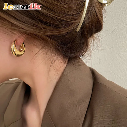 LENNIKOval Elegant Earrings, Women’s 3D Metal Design, Fit for Work/Casual Outfits, Flattering on All Faces, Perfect Gift Choice