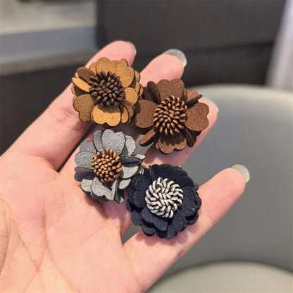 1Pcs Autumn Winter Maillard Tassel Pendant Shoe Charms Leather Flower Shoelace Buckle Sports Shoe Decoration Accessory Buckle