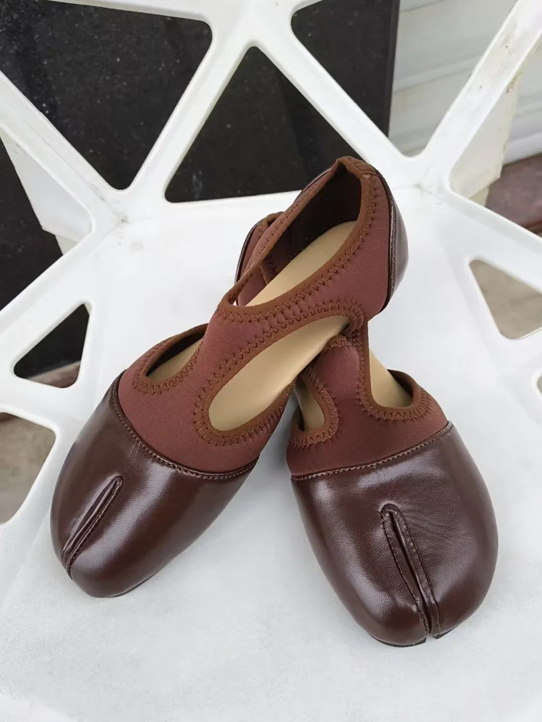 Women Brand Mary Janes Shoes Summer Split Toe Tabi Walking Sneakers Casual Splicing Loafers Designer Ballet Flats Shoes балет