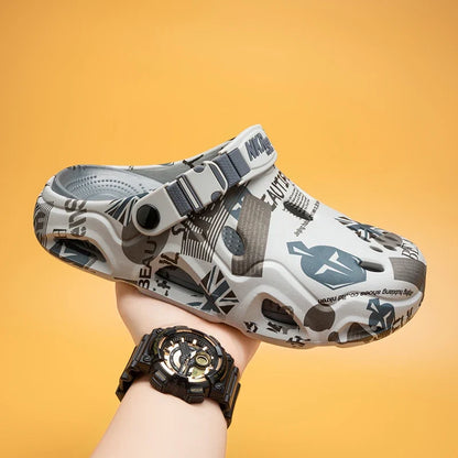 Casual Clogs Men 2026 New Trendy Summer Beach Sandals for Men Thick-bottom EVA Garden Shoes Closed-toe Fashion Slippers for Men