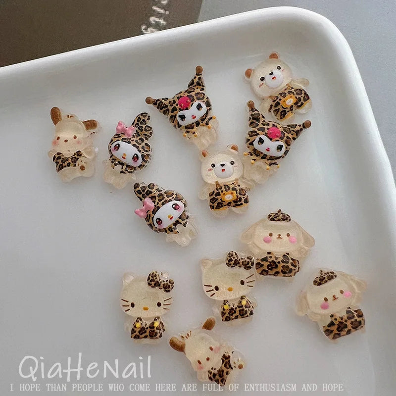 50Pcs Leopard Sanrio 3D Resin Nail Charms Mixed Kuromi My Melody Kitty Nail Parts DIY Manicure Decor Accessories