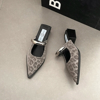Summer Women Cover Toe Mules Slippers Fashion Metal Decoration Thick Heel Slide Shoes Comfort Street Style Footwear