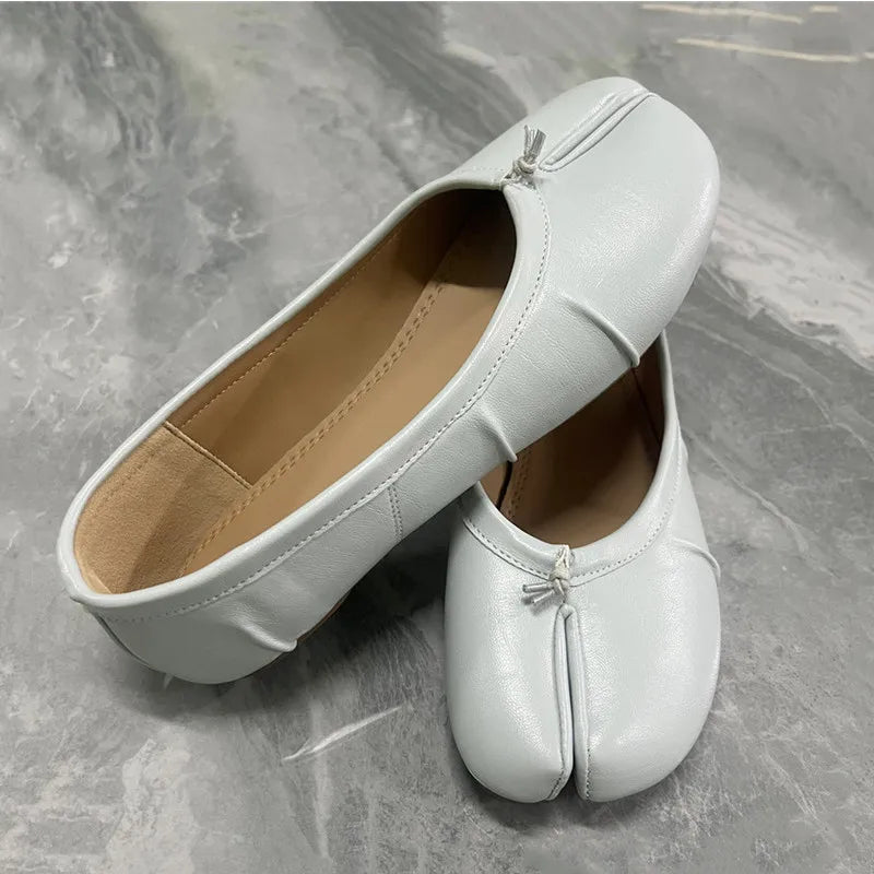 Split Toe Women Ballet Flats Fashion Tabi Shoes Casual Slip-on Loafers Ladies Pleated Leather Espadrilles Zapatillas Mujer