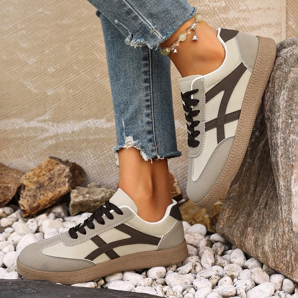 Women Sneakers 2026 Fashion Casual Flats Vulcanize Shoes Round Toe Lace Up Comfortable Flat Shoes for Women Zapatos De Mujer