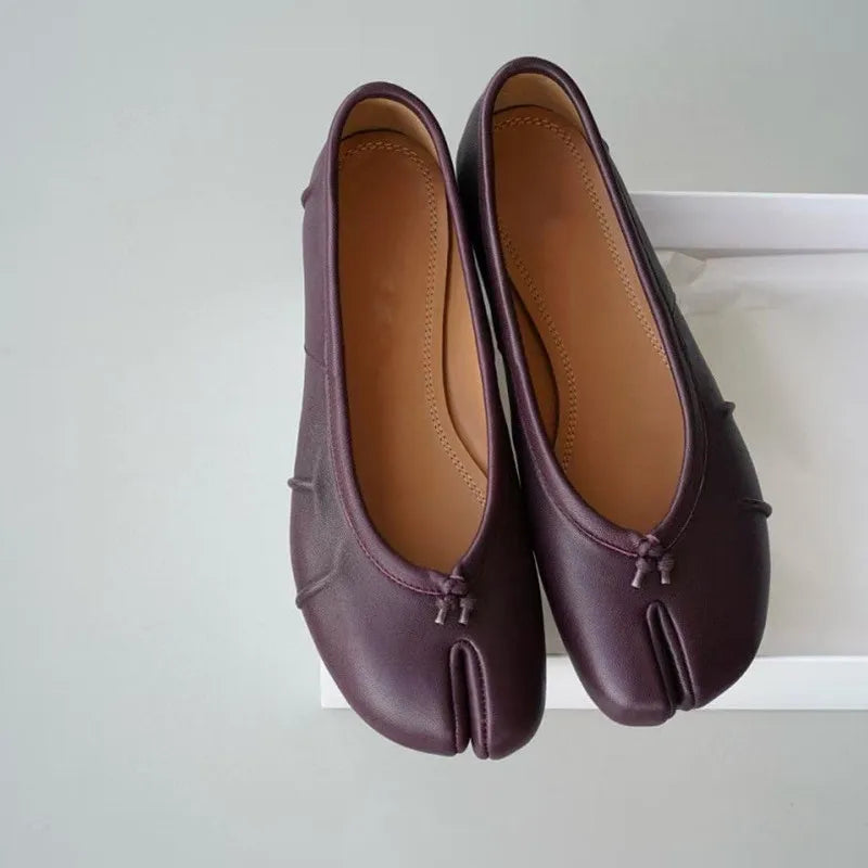 Split Toe Women Ballet Flats Fashion Tabi Shoes Casual Slip-on Loafers Ladies Pleated Leather Espadrilles Zapatillas Mujer