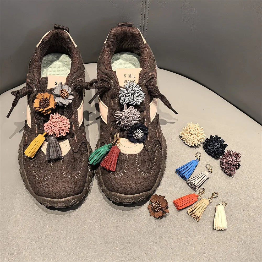 1Pcs Autumn Winter Maillard Tassel Pendant Shoe Charms Leather Flower Shoelace Buckle Sports Shoe Decoration Accessory Buckle