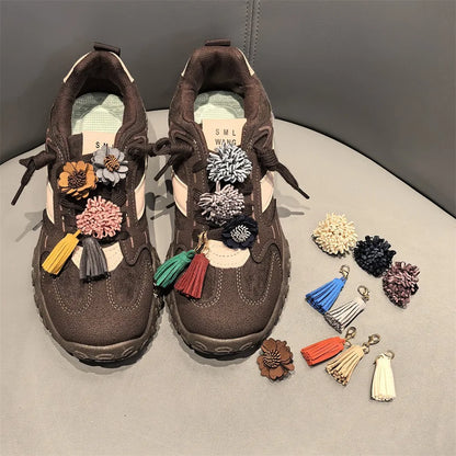 1Pcs Autumn Winter Maillard Tassel Pendant Shoe Charms Leather Flower Shoelace Buckle Sports Shoe Decoration Accessory Buckle