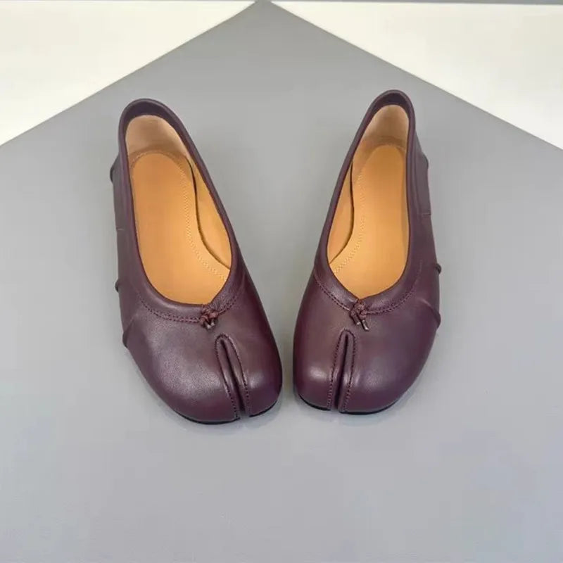 Split Toe Women Ballet Flats Fashion Tabi Shoes Casual Slip-on Loafers Ladies Pleated Leather Espadrilles Zapatillas Mujer